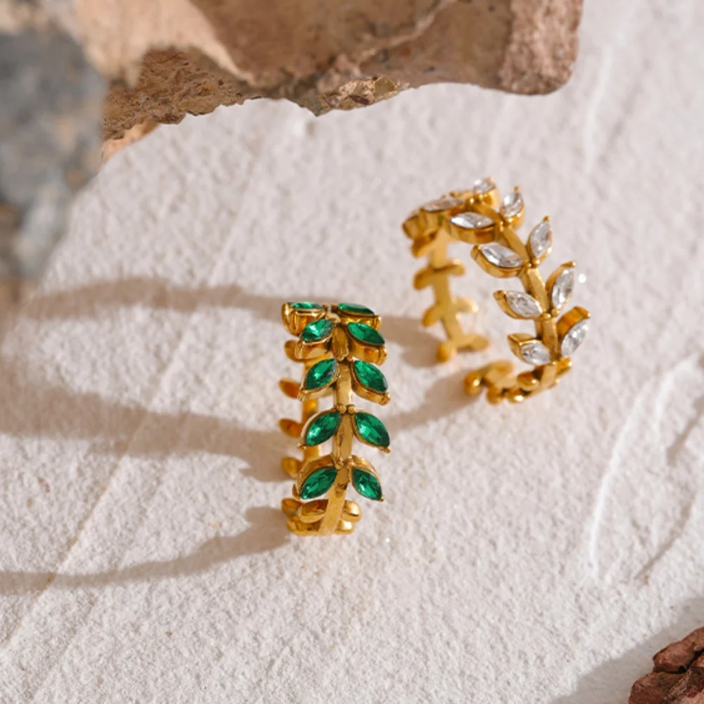 Pretty Green Diamonds Adjustable Ring - Picture 3 of 6